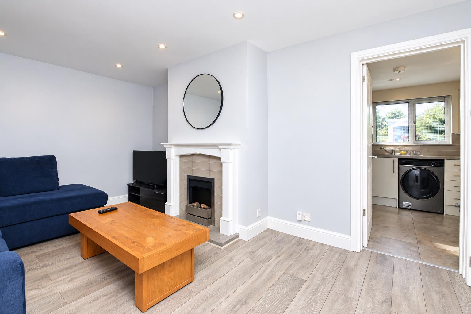2 bed property in Warwick Road, Milton Keynes